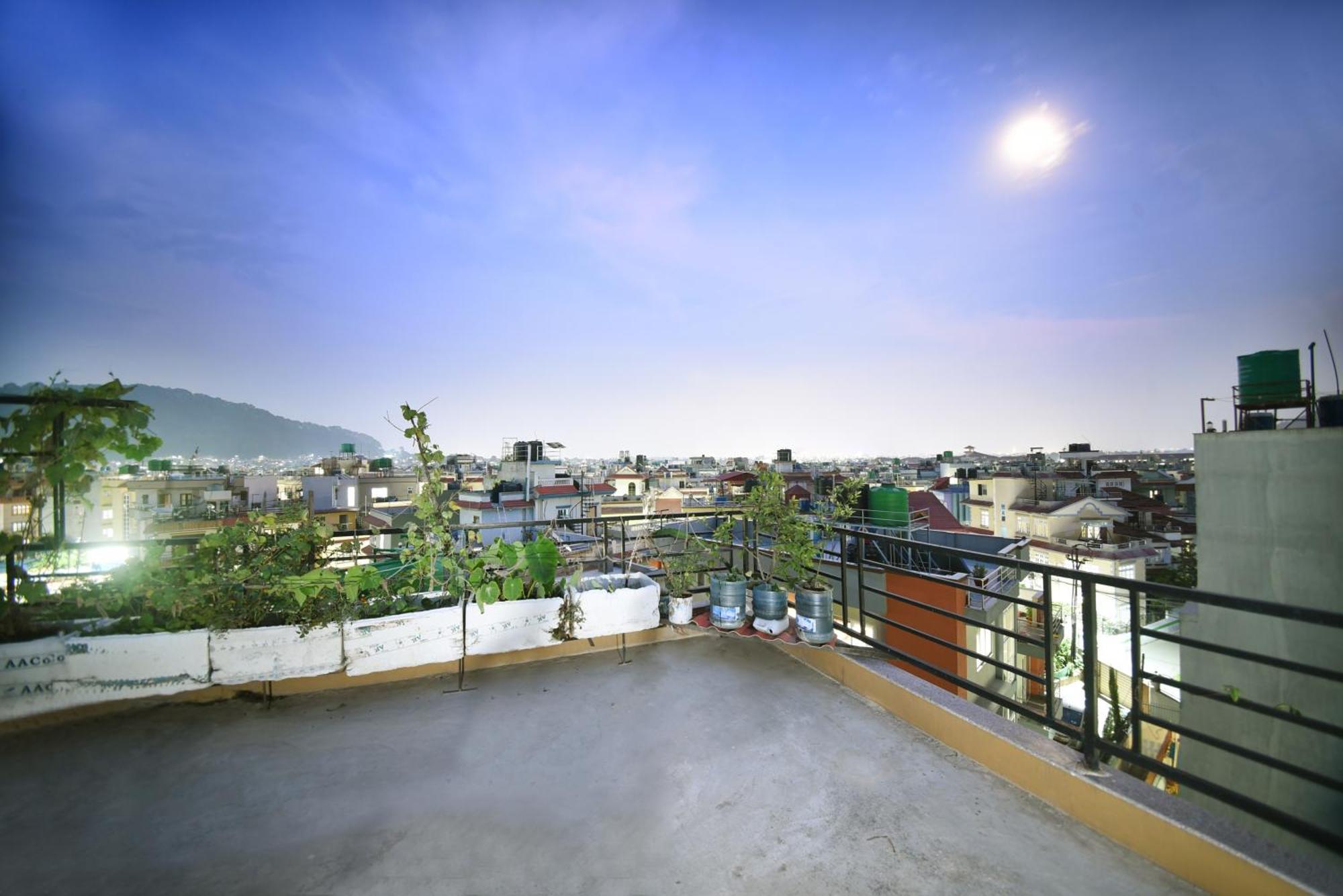 Mums Homestay & Studio Apartments Kathmandu Ngoại thất bức ảnh